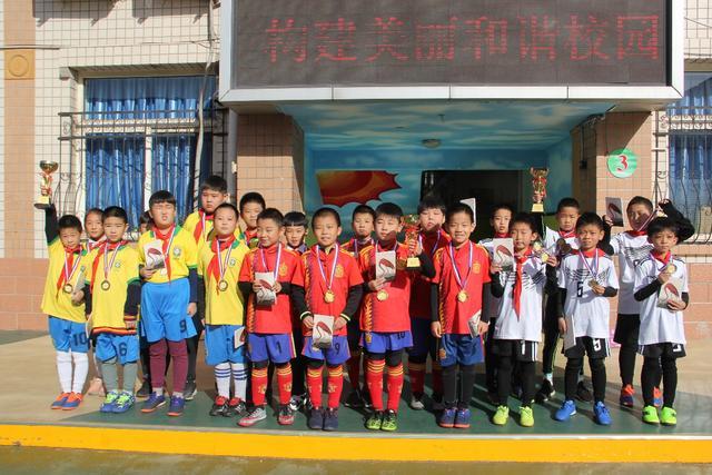 一场4-5，让36年的神奇纪录无缘被破！英超成输家，2年拿4冠留遗憾